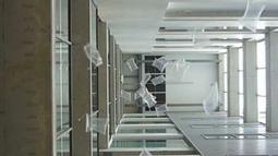Clouds for sale: Buy one, get one free (De-install) Aug 22, 2013