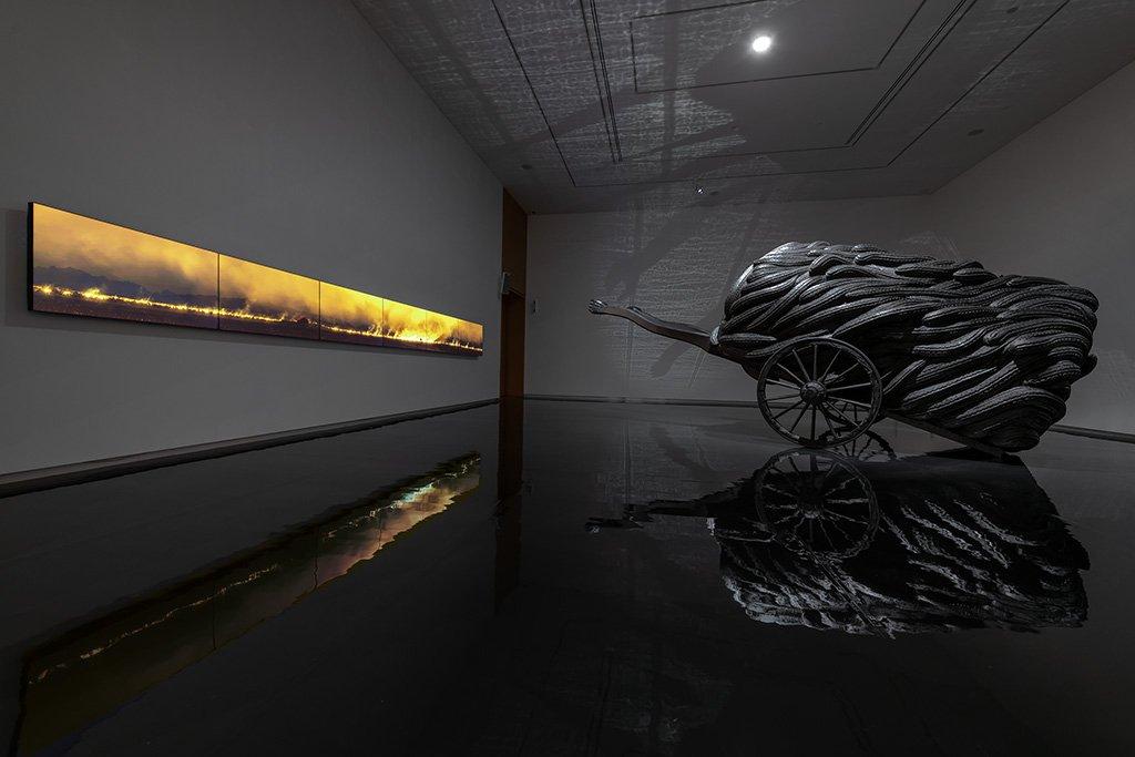Brett Graham, Whangamārino (2025), and Wastelands (2024). Installation view, Auckland Art Gallery Toi o Tāmaki, 2025. Image courtesy of the artist.