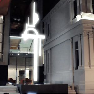 A bright sculpture made in augmneted reality is showing up outside of Auckland Art Gallery