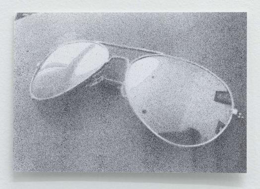 Airbrush drawing of a pair of aviator sunglasses